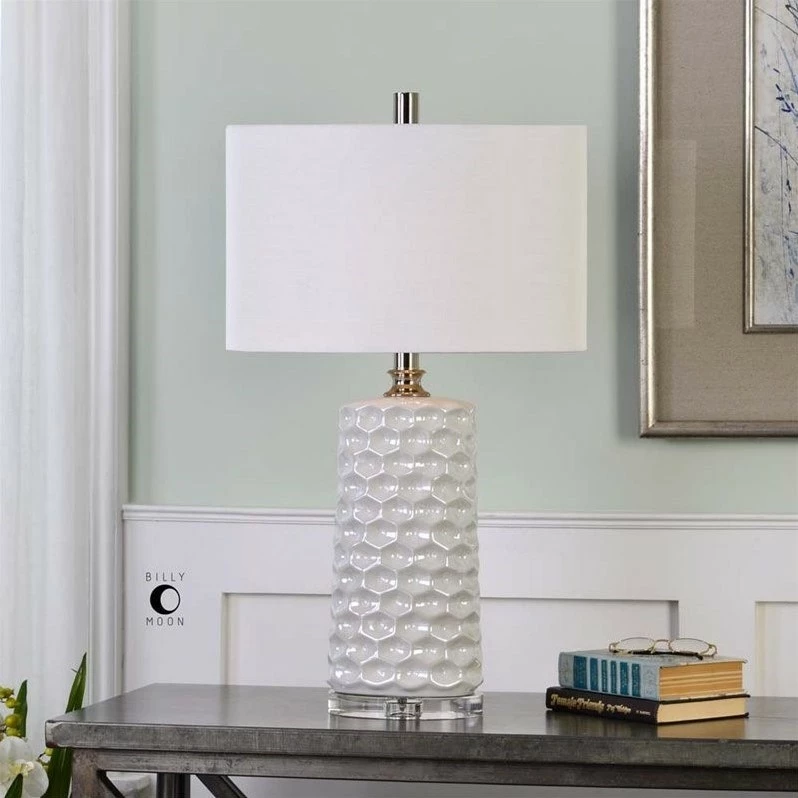 New ✔️ Uttermost Sesia White Honeycomb Table Lamp ✔️ - Image 2